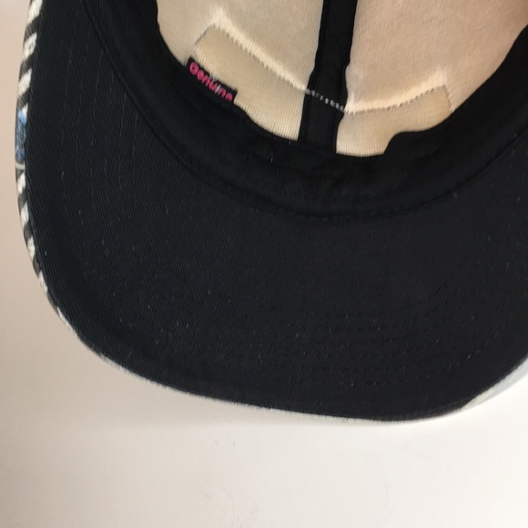 Volcom hat - Picture 6 of 8